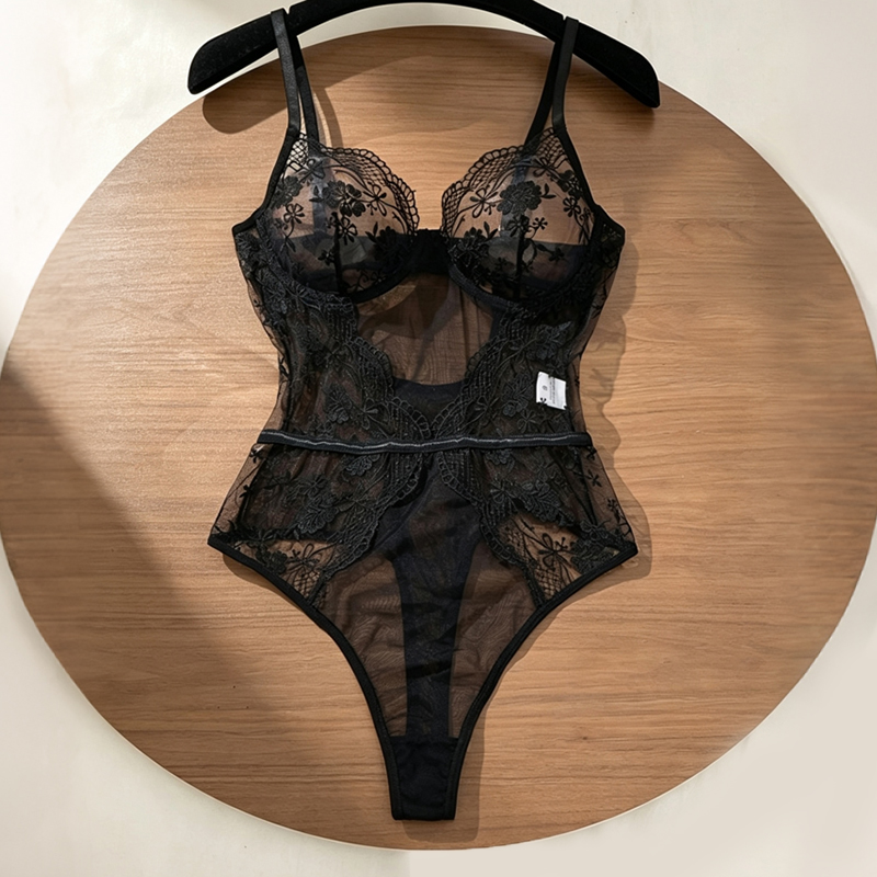 女性用、花柄レースのボディスーツ、黒、シースルー素材、一体型 - Lace Teddy Lingerie のレビューと価格