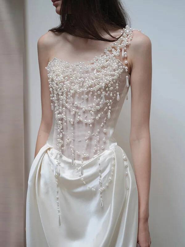 2025年フランス製ストラップレスイブニングドレス、花嫁向け - Slip Dress Satin のレビューと価格